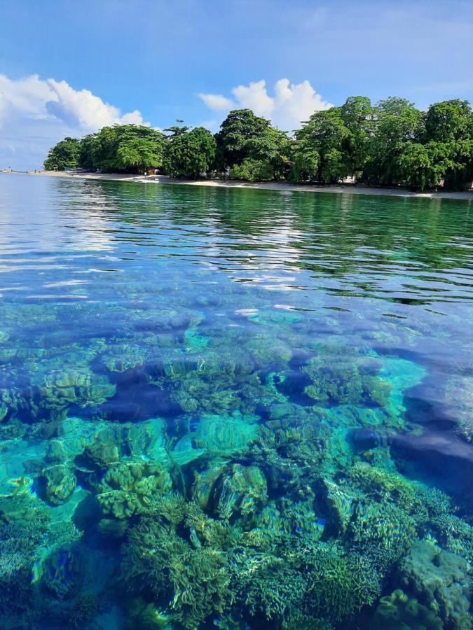 Blue Shark Divers Bunaken Exterior foto