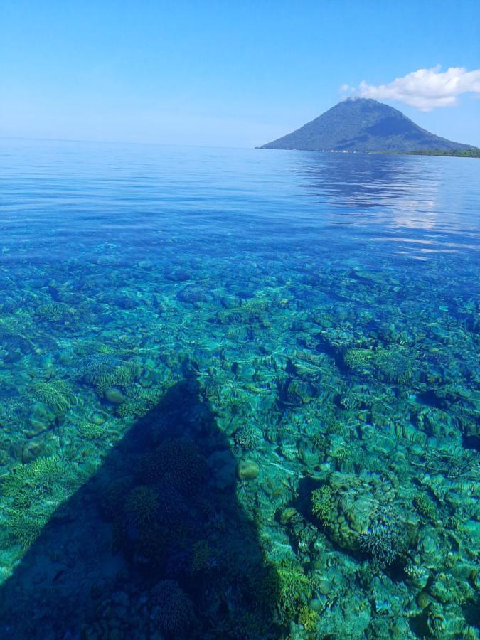 Blue Shark Divers Bunaken Exterior foto